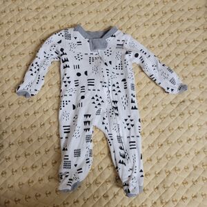 Honest Black and White Footie